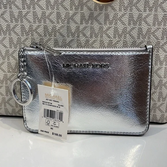 MICHAEL KORS
Jet Set Travel Small Top Zip Coin Pouch With ID
Silver 
NWT - Picture 6 of 16
